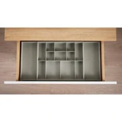 B&M Expandable Drawer Organiser -Kitchen and Tableware Store 393927 expandable drawer organiser grey 2