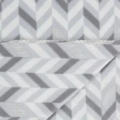 Simply Grey & Geo Print Polar Fleece Throw 2pk -Kitchen and Tableware Store 395031 simply super soft throws 2pk grey geo 4