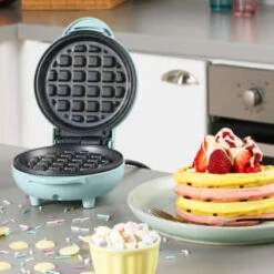 Giles & Posner Mini Waffle Maker 11 Giles & Posner Mini Waffle Maker -Kitchen and Tableware Store 395094 giles and posner mini waffle maker